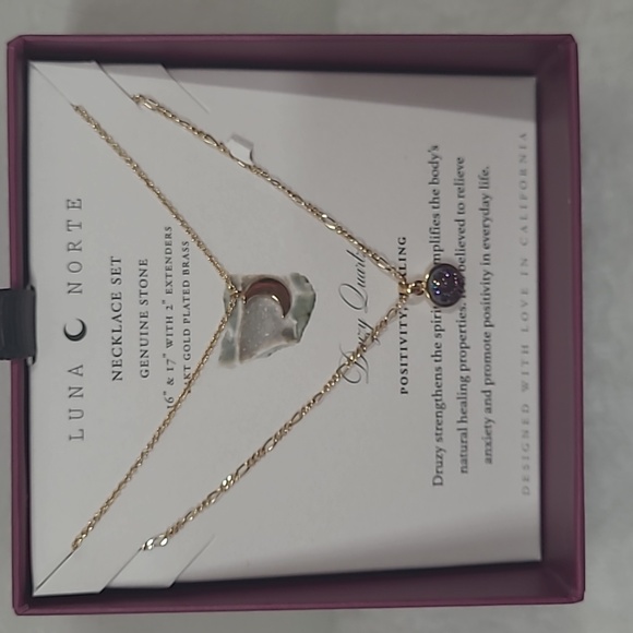 Luna Norte Necklace Set - Picture 3 of 4